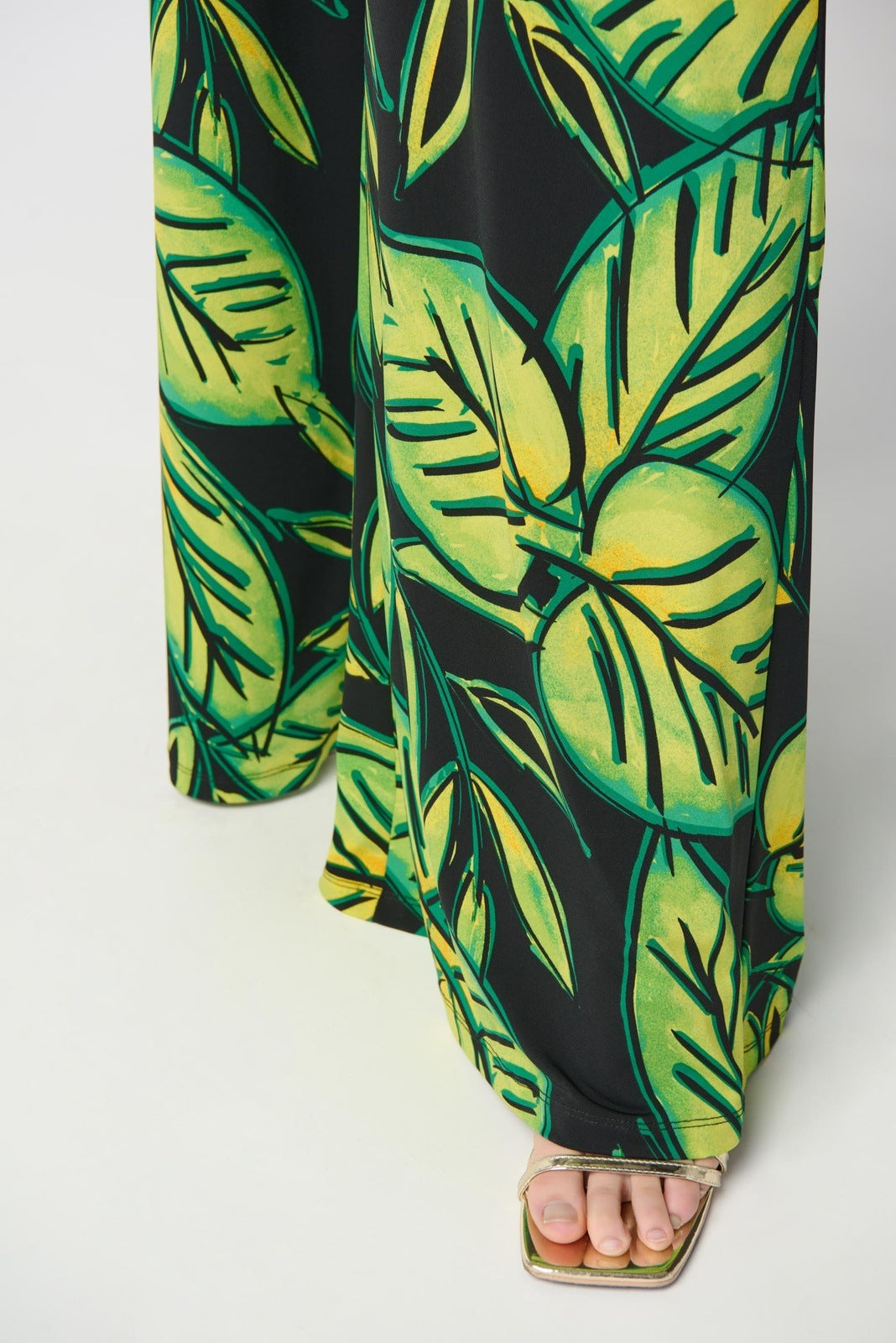 Joseph Ribkoff - Women - Leaf Print Silky Knit Wide-Leg Pants