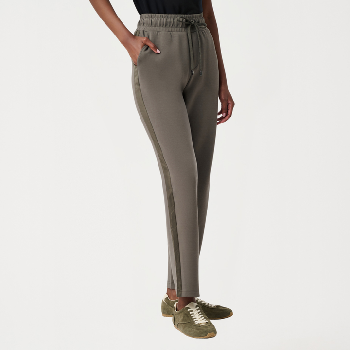 Joseph Ribkoff- Scuba Jersey Straight Leg Pants
