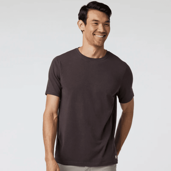 Vuori Men's Tuvalu Tee