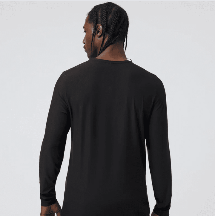 Vuori - Men - Long-Sleeve Strato Tech Tee (Copy)