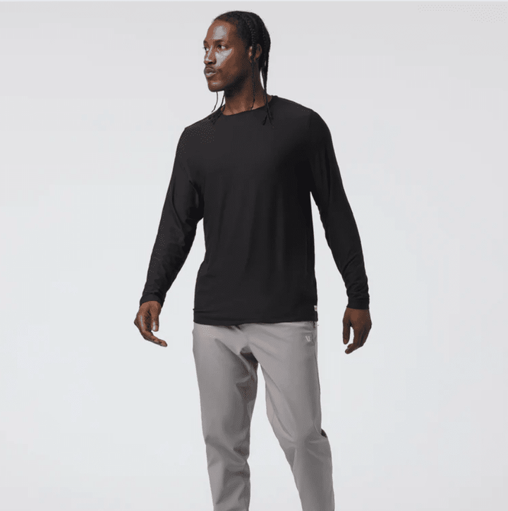 Vuori - Men - Long-Sleeve Strato Tech Tee (Copy)