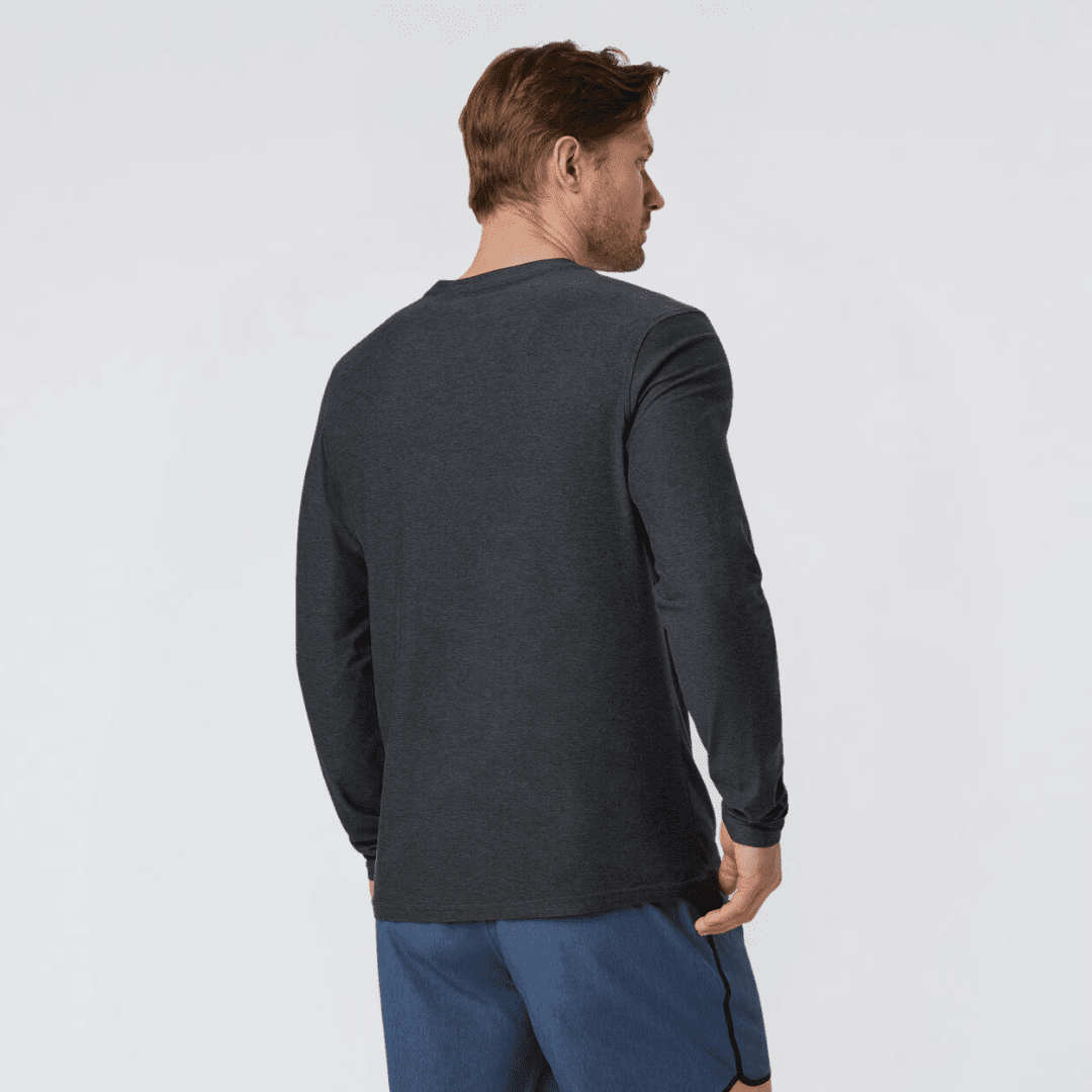 Vuori - Men - Long Sleeve Strato Tech Tee