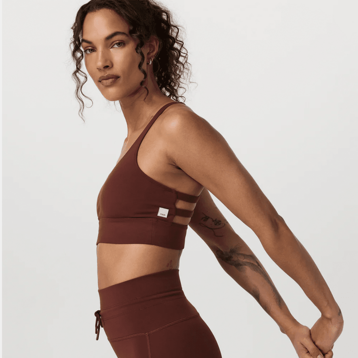 Vuori - Women - Yosemite Longline Bra (Sienna)