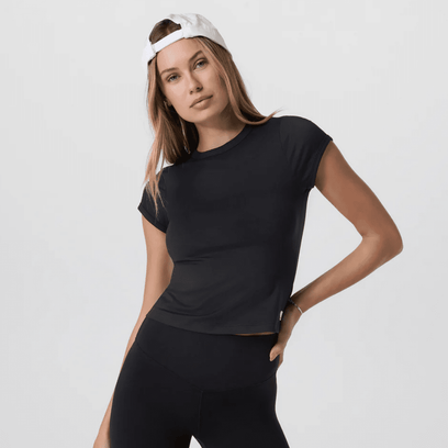 Vuori - Women -  Halo Baby Tee (Black)