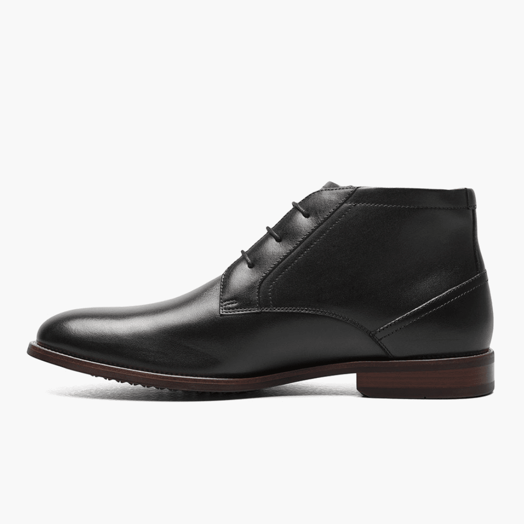 Florsheim Men's Rucci  Plain Toe Chukka Boot (Black)
