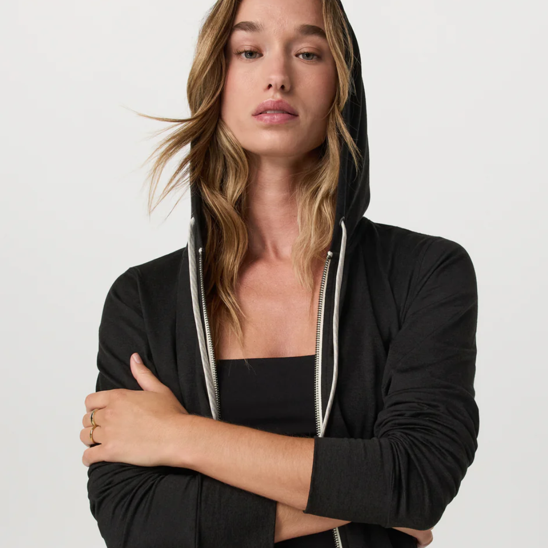 Vuori - Women - Halo Performance Hoodie 2.0 (Black)