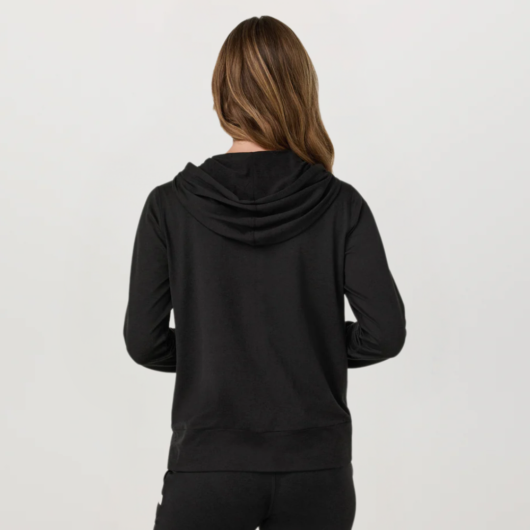 Vuori - Women - Halo Performance Hoodie 2.0 (Black)