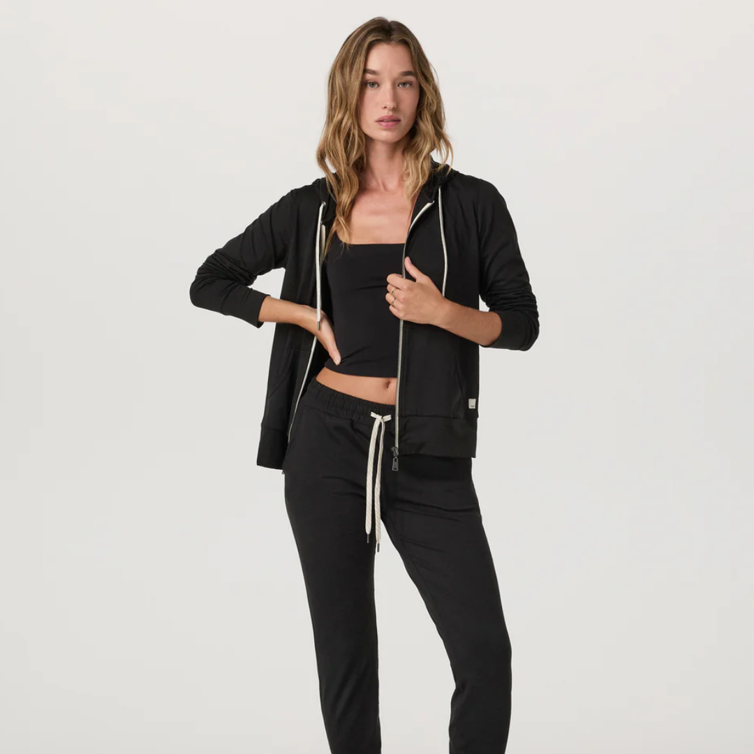 Vuori - Women - Halo Performance Hoodie 2.0 (Black)