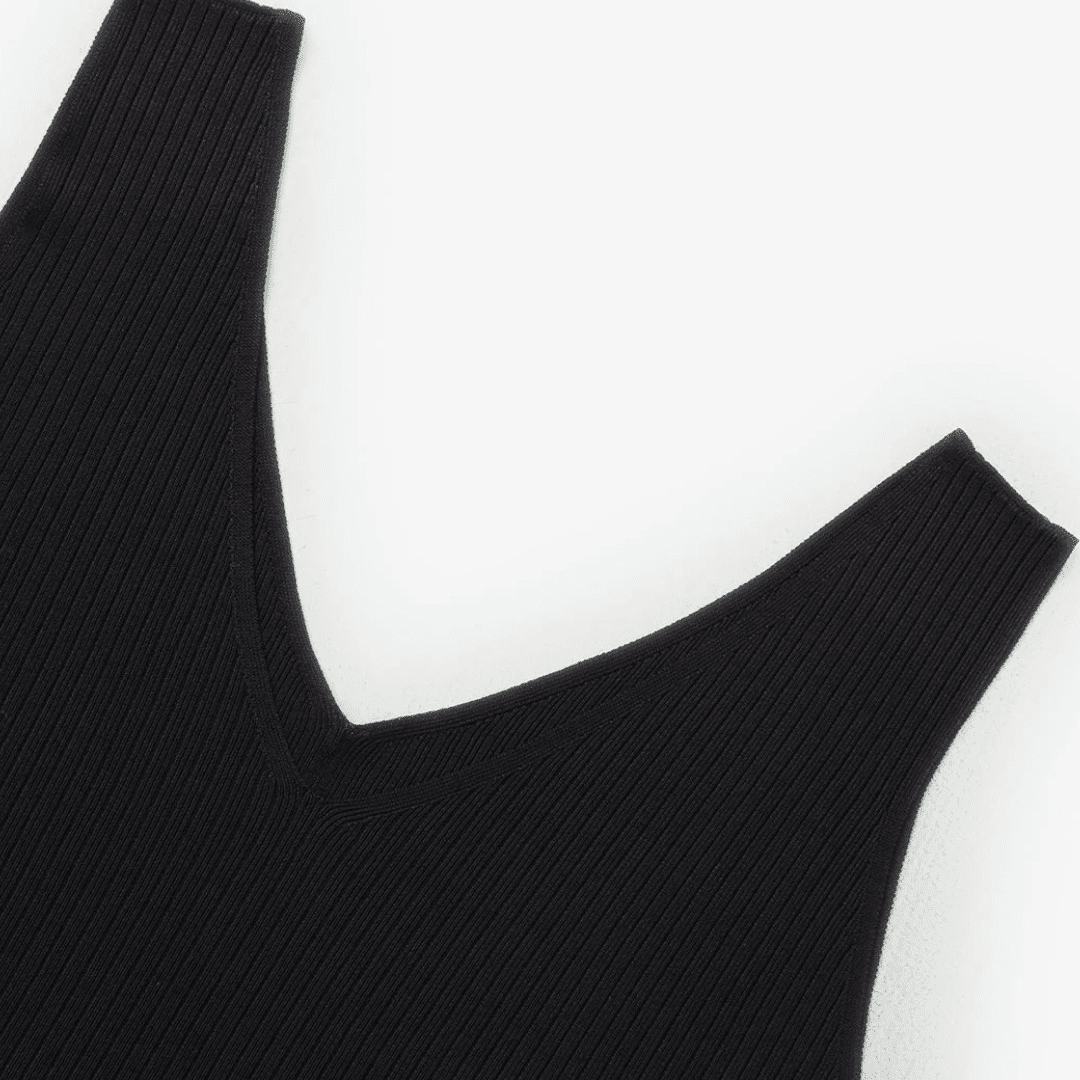 MEILLEUR MOMENT V Neck Tank Top