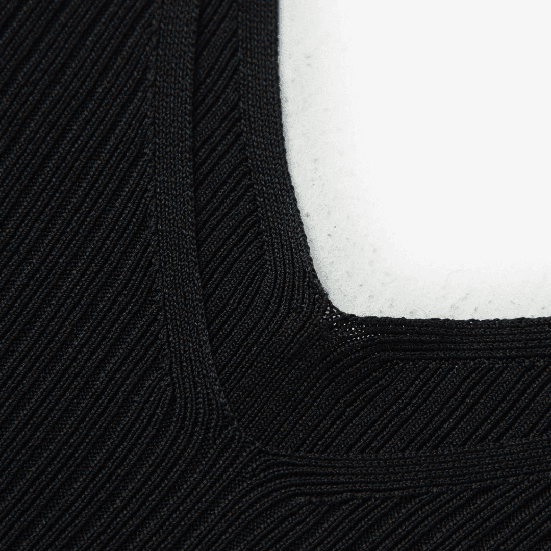 MEILLEUR MOMENT V Neck Tank Top
