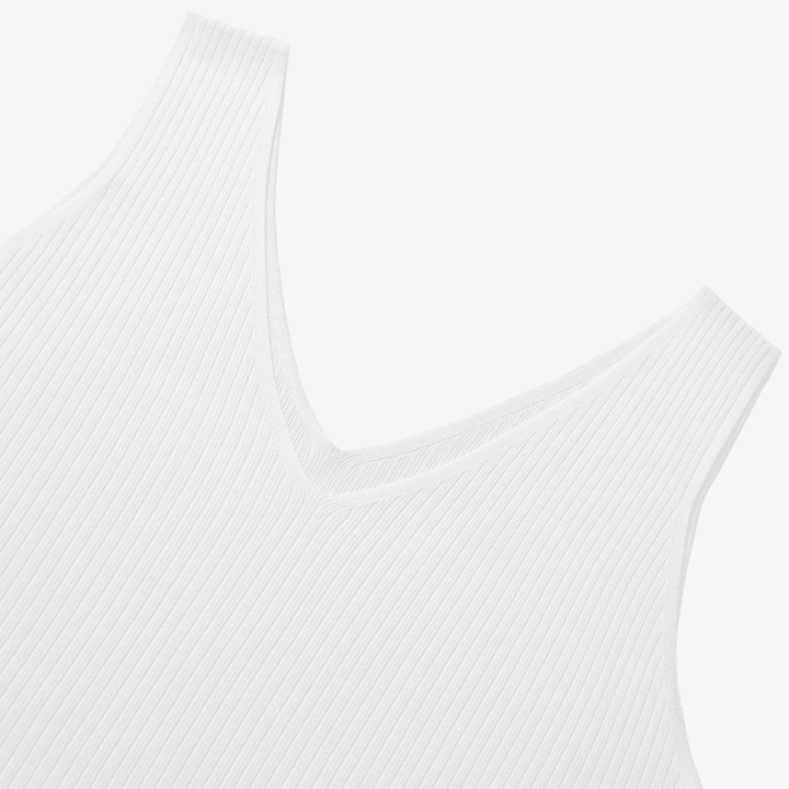 MEILLEUR MOMENT V Neck Tank Top