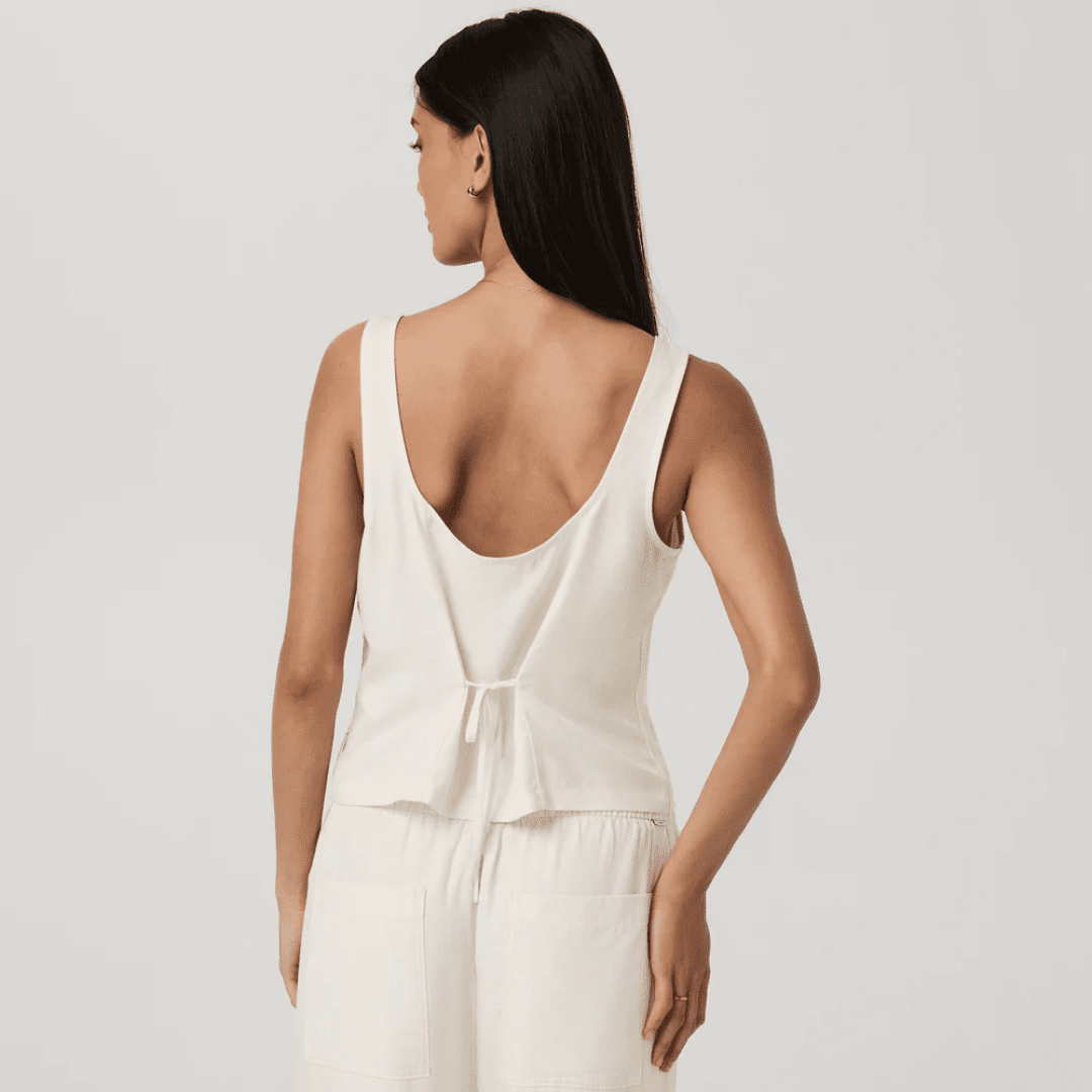 Vuori Trestles Twill Button Front Top (Natural)