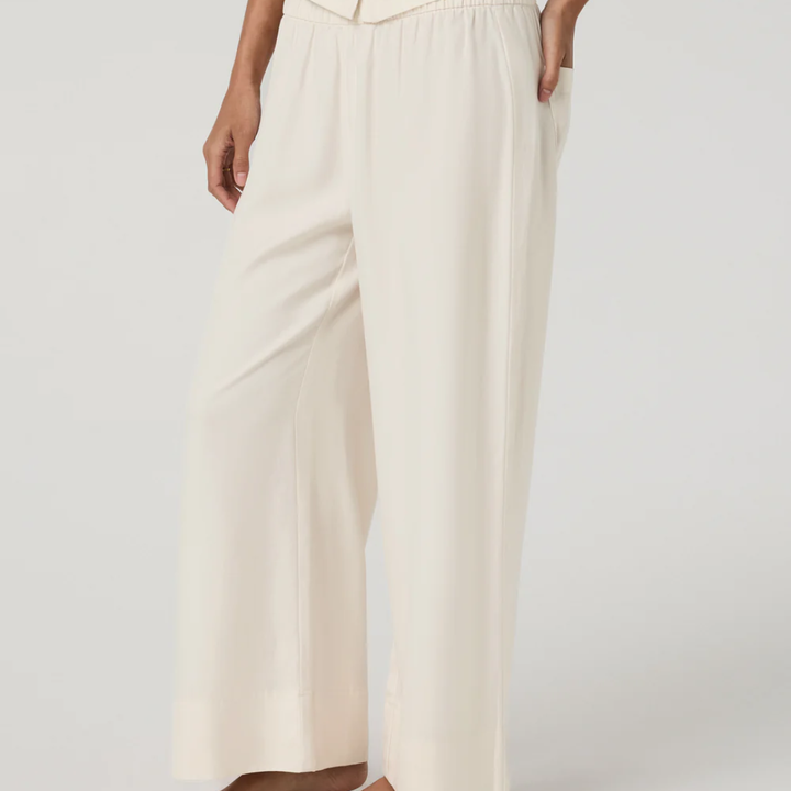 Vuori Trestles Twill Crop Wideleg Pant (Natural)