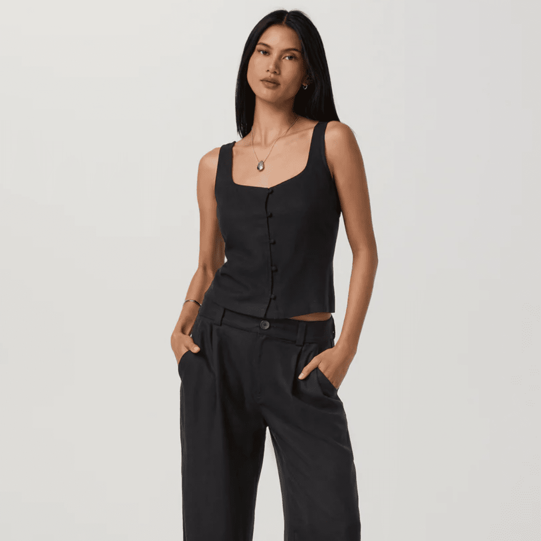 Vuori Trestles Twill Button Front Top (Black)