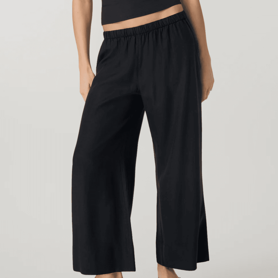 Vuori Trestles Twill Crop Wideleg Pant (Black)